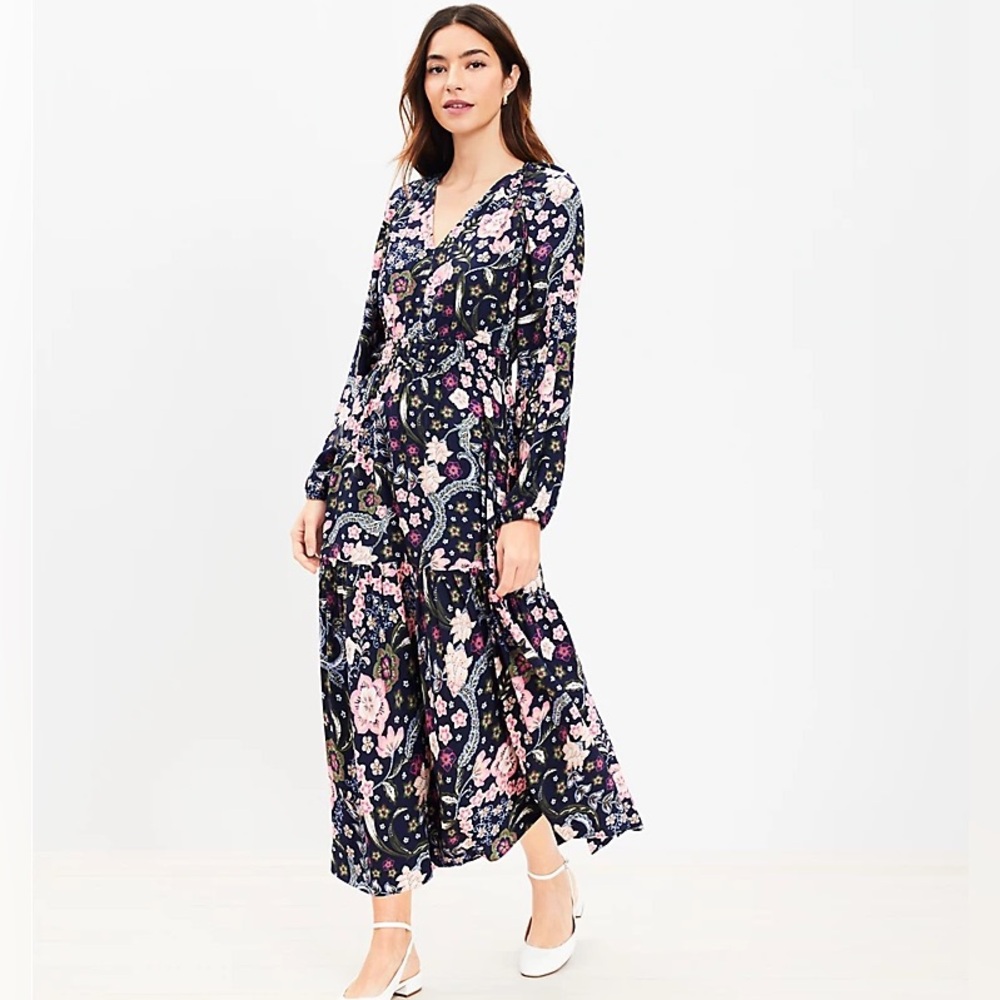 Loft Floral Shirred Flounce Midi Dress (NWT) - size L. Per free smoke free home.
